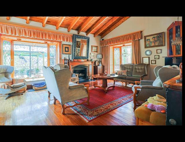 5 BEDROOM HOUSE FOR SALE IN MONDEOR